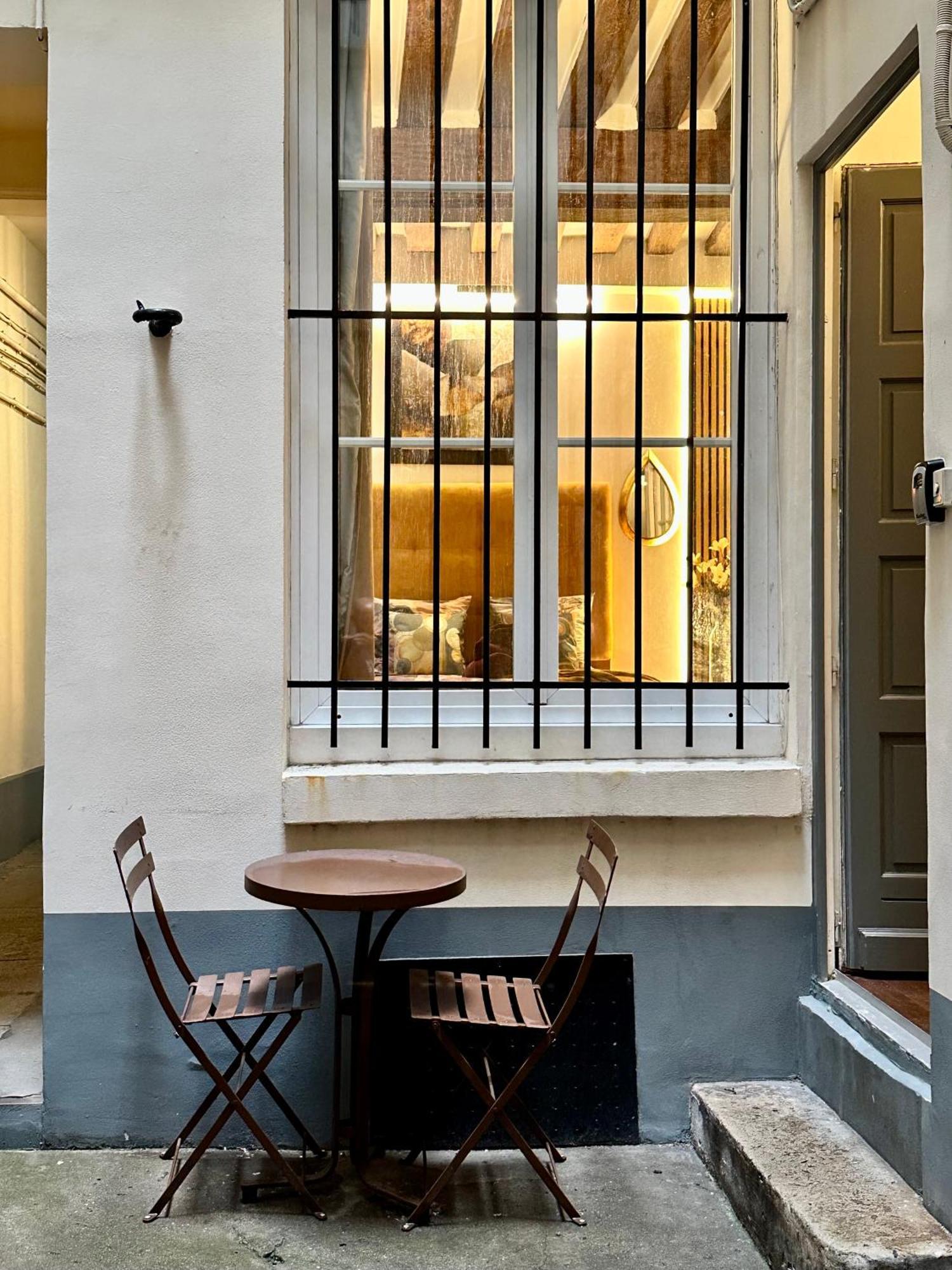 Studio Design By Kenzo Near Notre Dame Paris Luaran gambar